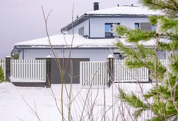 Выгода до 5000 рублей: при покупке въездных ворот или калитки Prestige скидка 10% на монтаж